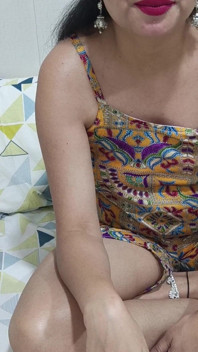 Full: Hot Indian Stepsis Fight for Ac Room but They Share Bed for Hard Sex in Hindi Audio