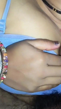 Hintli Hintli çiftlerin özel gerçek ev yapımı seksi Hintçe ses ve edepsiz konuşma