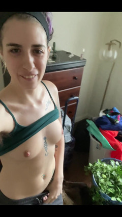 Pearlsage: 땀에 젖은 몸 숭배