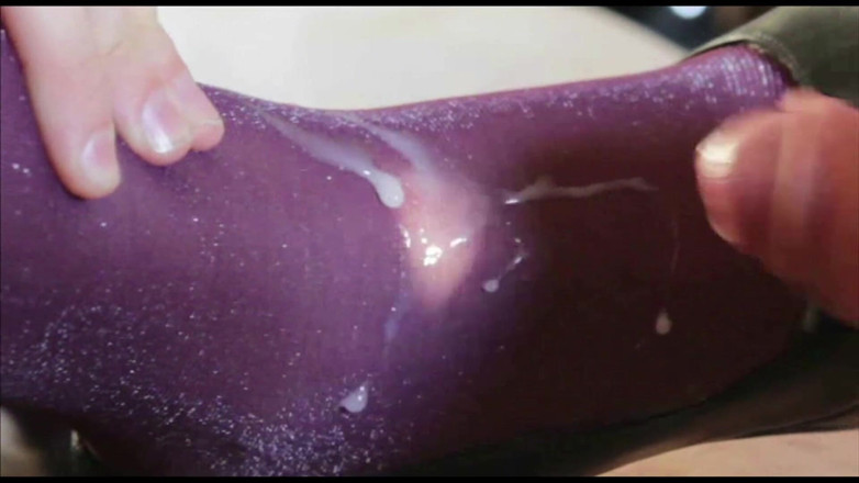 Nylon Xtreme: Cum on feet with lurex pantyhose