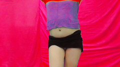 Kitty_Cross: सॉफ्ट स्त्रैमिन फेमबॉय योग पोशाक में पैर खींच रही है