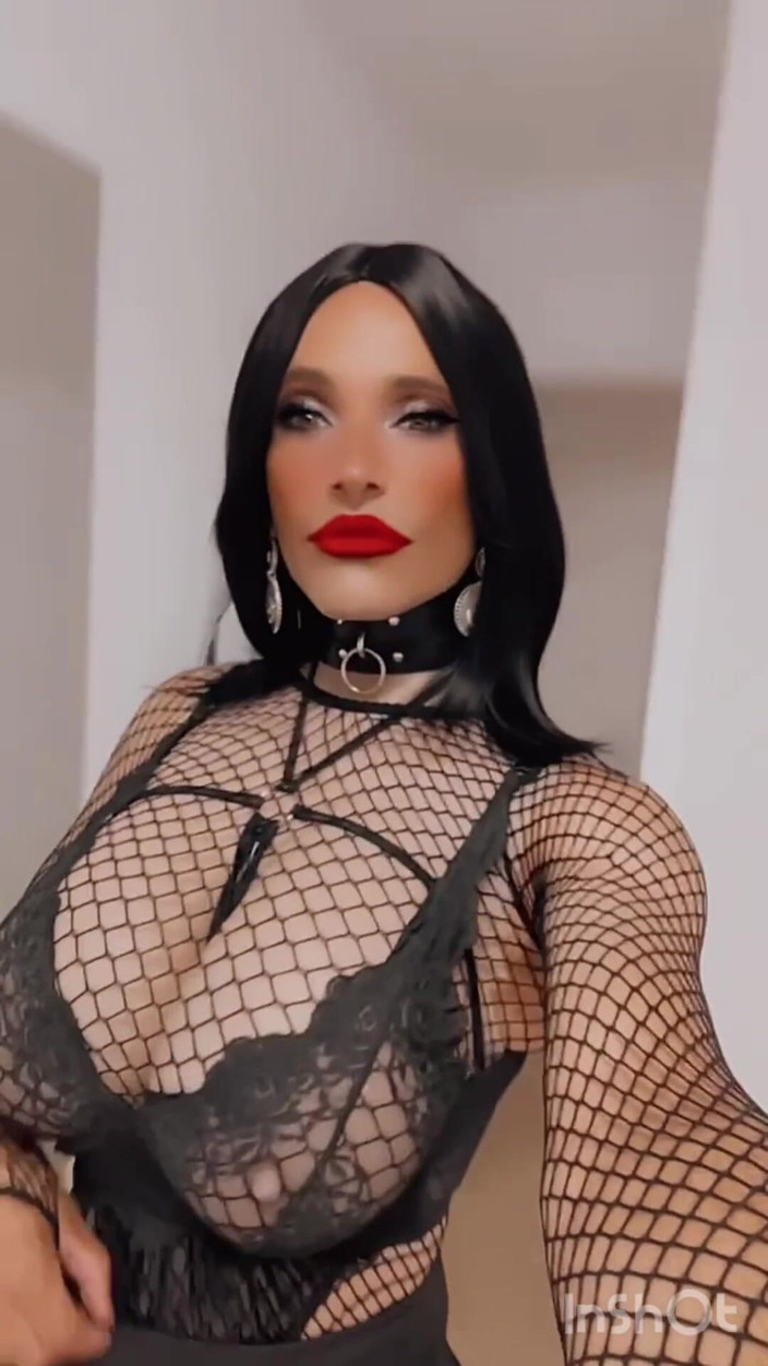 Sissy Slut Brianna: 你想要吗？证明你配得上