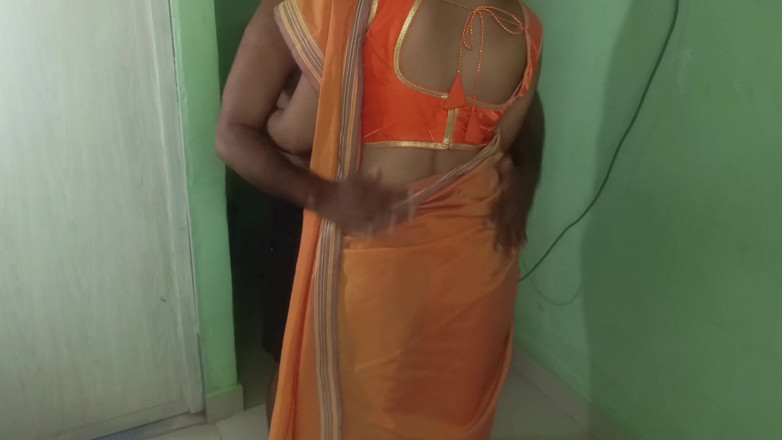 Wonder: Sposato donna glamour orange Saree in piedi romanticismo