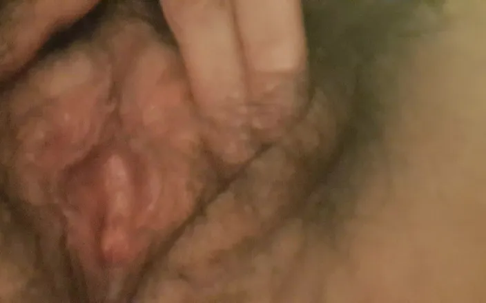 Mommy big hairy pussy: Hairy Vagina of Mature MILF Close up