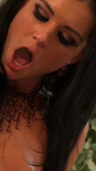 Pantat bahenol tante seksi india summer dientot habis-habisan sama pria antar ras