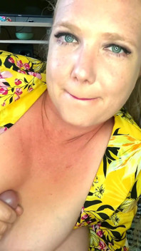 性感的油腻乳交和玩耍