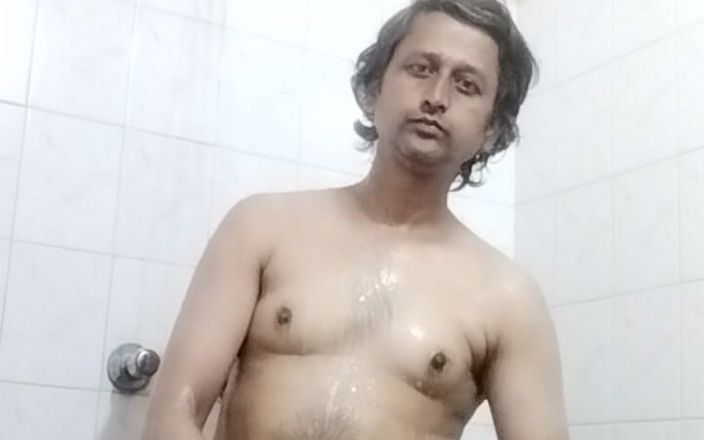 Nudycock: Ванна с членом