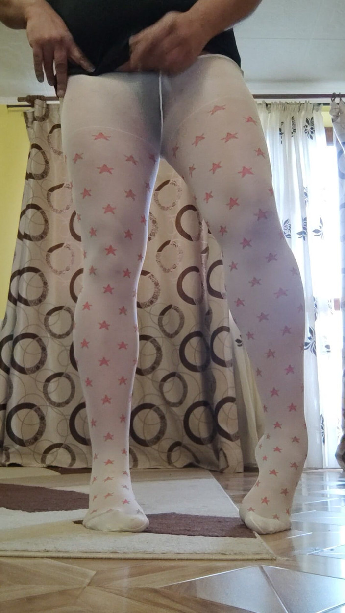Pantyhosecouple123: Jag gnuggar det i mina tights, tights, tights, vita leggings