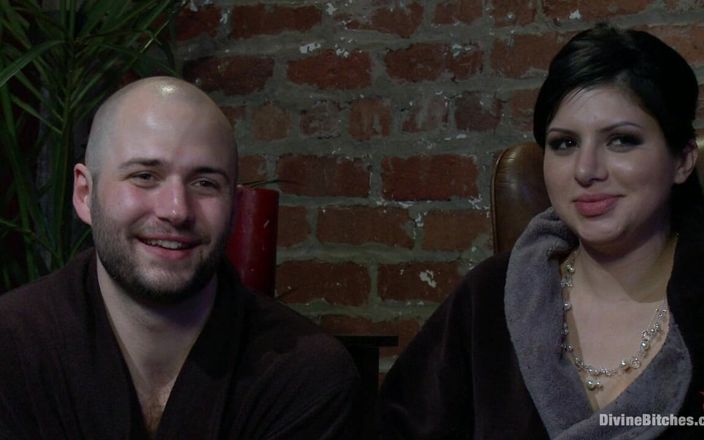 Divine Bitches by Kink: Marido cornudo: "¡Come su semen, cornudo!"