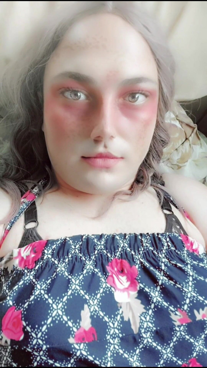 Kitty_Cross: Výprask na obličej Sissy Roztomilé Crossdresser děvka Bílá Velká Přírodní...