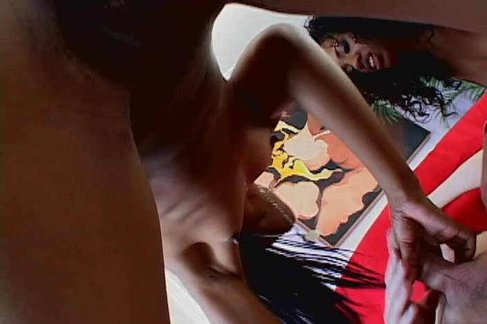 Perfect Porno: Zenci fahişeler üçlü sekste sikilmeyi seviyor