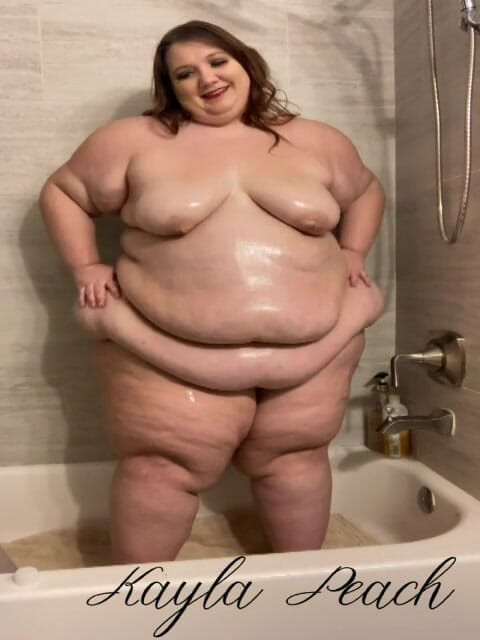 Kayla Peach studios: SSBBW Oil Body Worship
