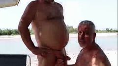 CiccioloBrizzolo: POV # 4 v neděli odpoledne, na řece, s našimi následovníky na živé kameře