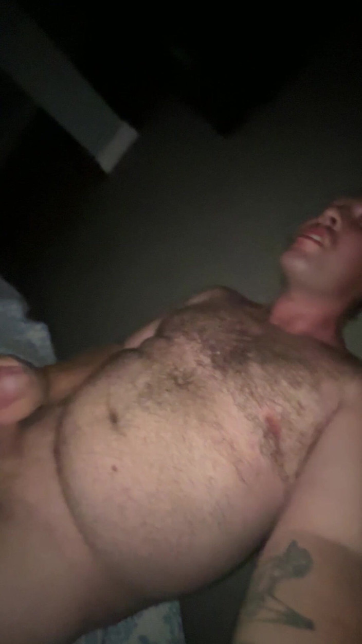 Bigwhitecock: Кінчаю по всьому моєму обличчю і тілу