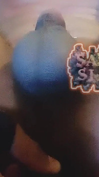 TS サラ シシー ボイ カラチ