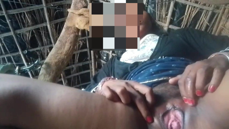 RJ NISHA: Indian Masturbate by Finger in the Pussy
