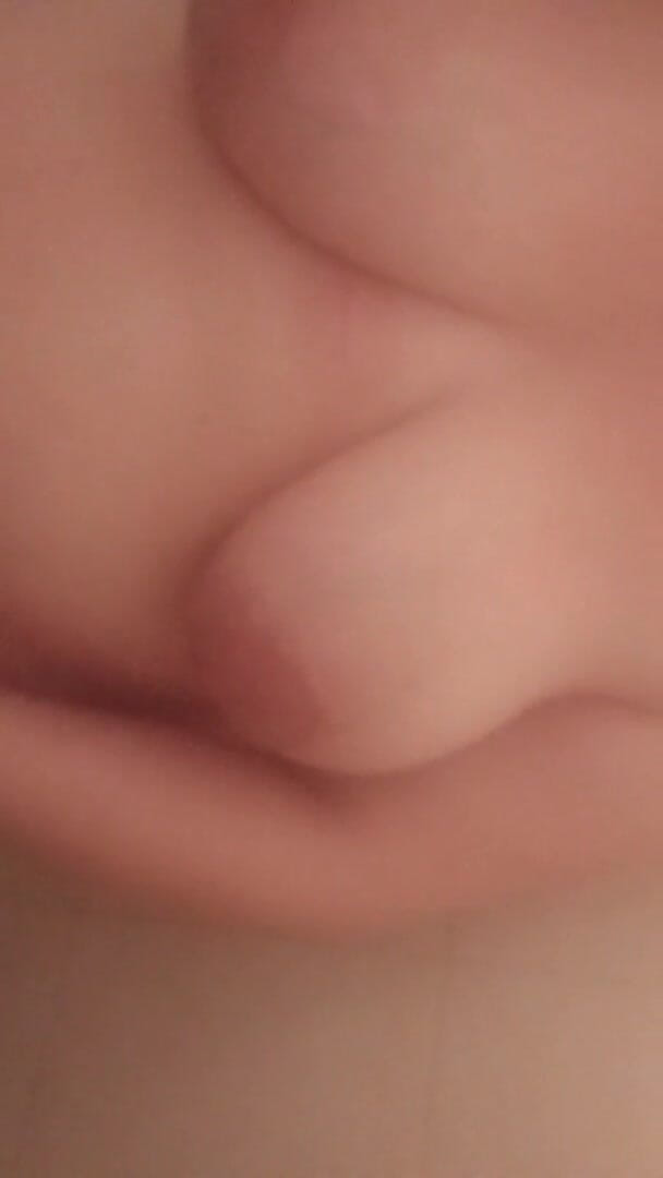 Mel the slut: 20220705_225143