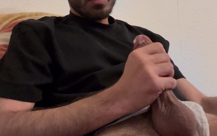 Taboofuxxer: Hairy Guy Jerking off Big Cock