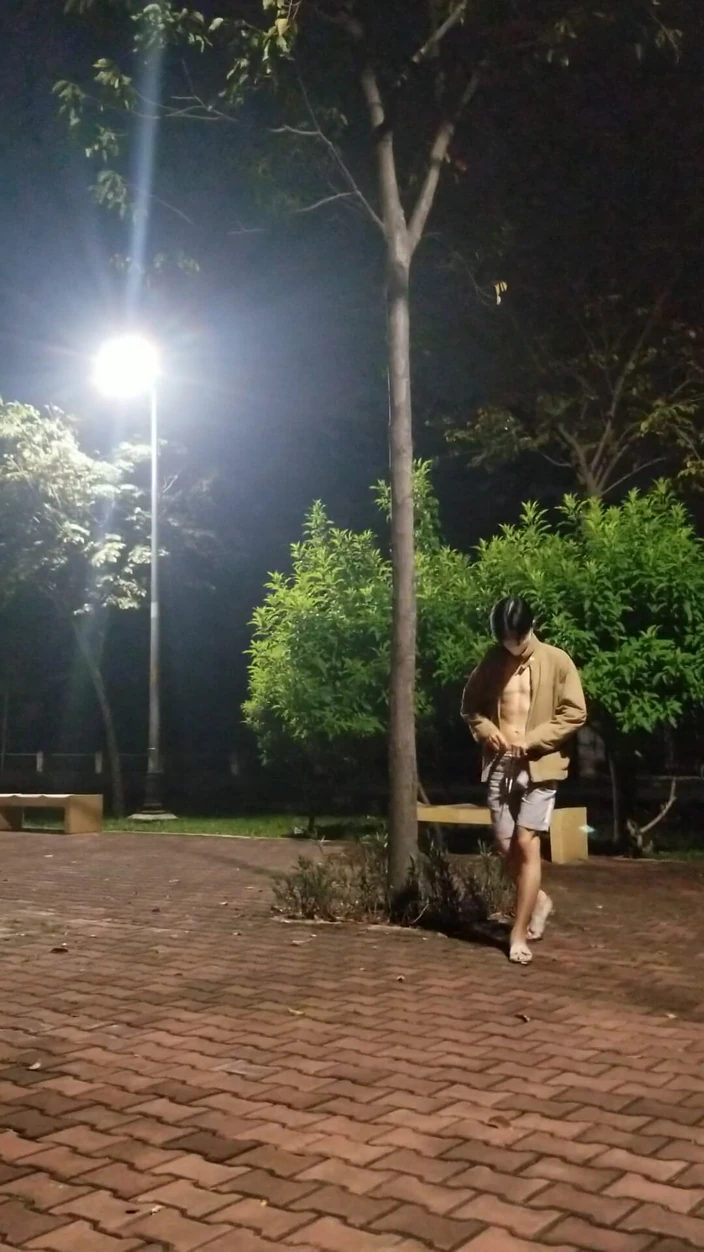 OSIndexerSmart: Trek je kleren uit buiten het park