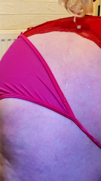 Chlupatá Laddy-twitty Wett! Extrémně zvrácený zadek kundy creampie