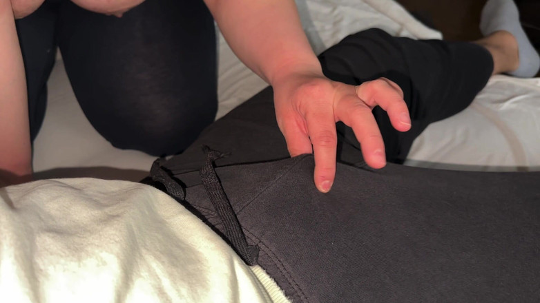 LOLATHESTAR: Curvilínea gordinha grande latina chupa lentamente meu pau então eu...
