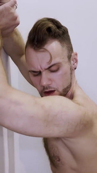 Huge Black Cock Demolishes White Muscle Bottom