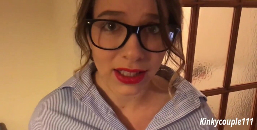 Samantha Flair: Geeky Employee 1 - Employee Into Sucking Dick - Kinkycouple111