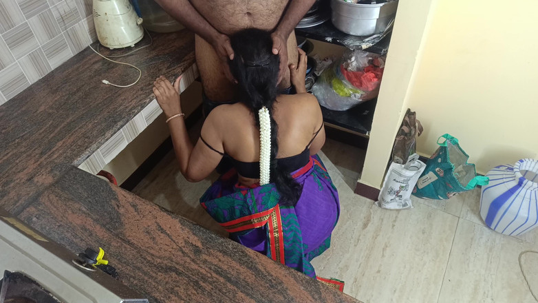 Inba: Hospodyňka šuká v kuchyni