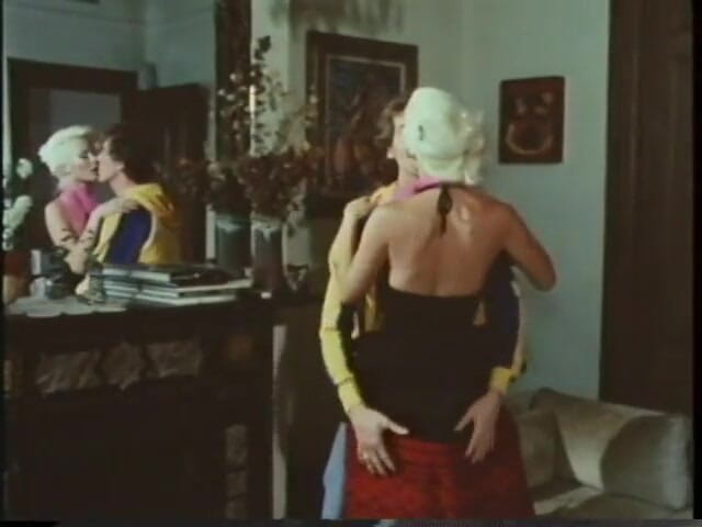 Old Good Porn: Nadržená děvka kouřící ptáka je ošukaná a bere výstřik do...