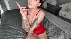 Nina Devil: Dubbele dildo plezier met mega orgasme