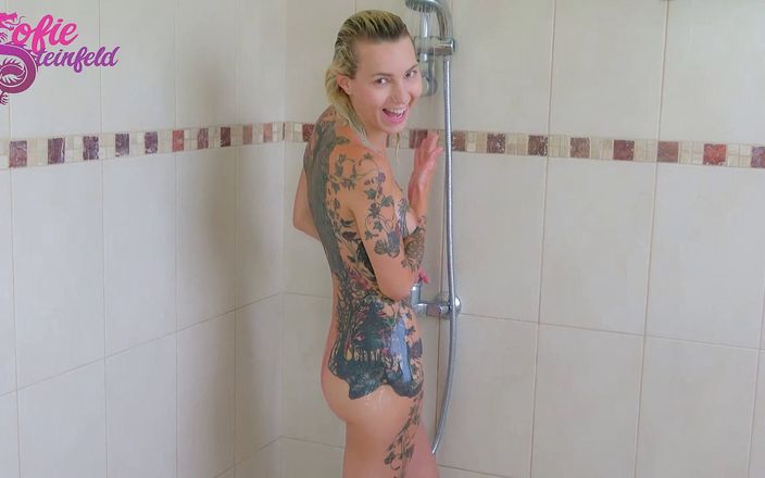 Sofie Steinfeld: 天哪，多么尴尬的!!Mege Muschifart !!在浴室里，被覆盖，性交，奶油派!!!