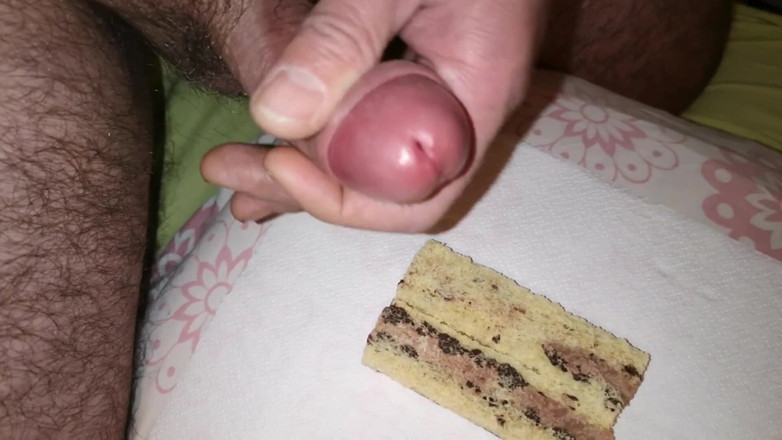 Cicci77: Preparing breakfast for Cicci77 and Pedro with multiple orgasm!
