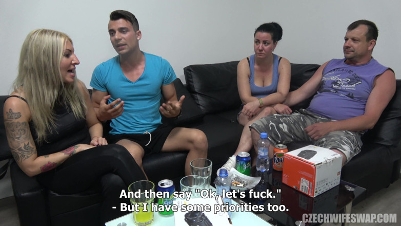 Czech Wife Swap: Výměna české manželky 8 - část 4 šukací klub Frenzy Babičky &amp; Mladé ženy!