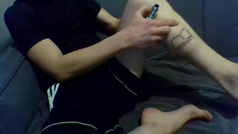 LilTaste: Mon bâton et poke tatouages ... Jusqu’ici... :)......