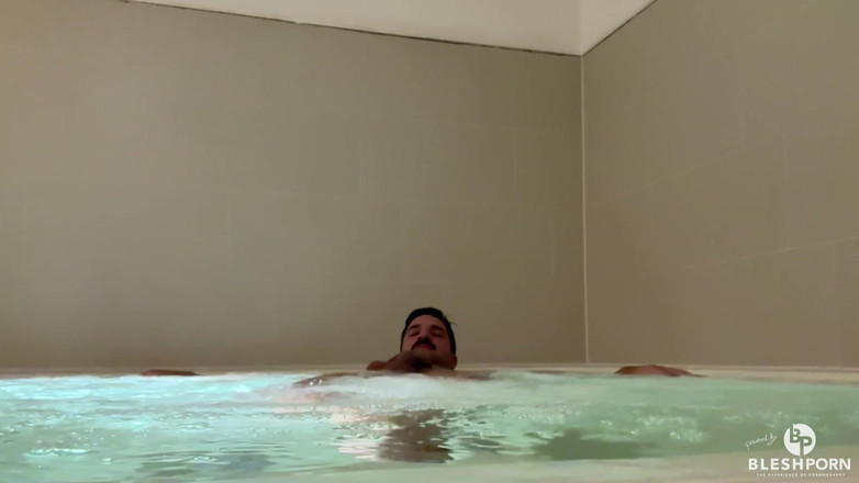 bleshporn: Tim Blesh, moment de bien-être