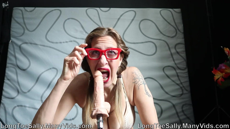 Long Toe Sally Big Buns: Oral în gât G-o-a-t Bwc
