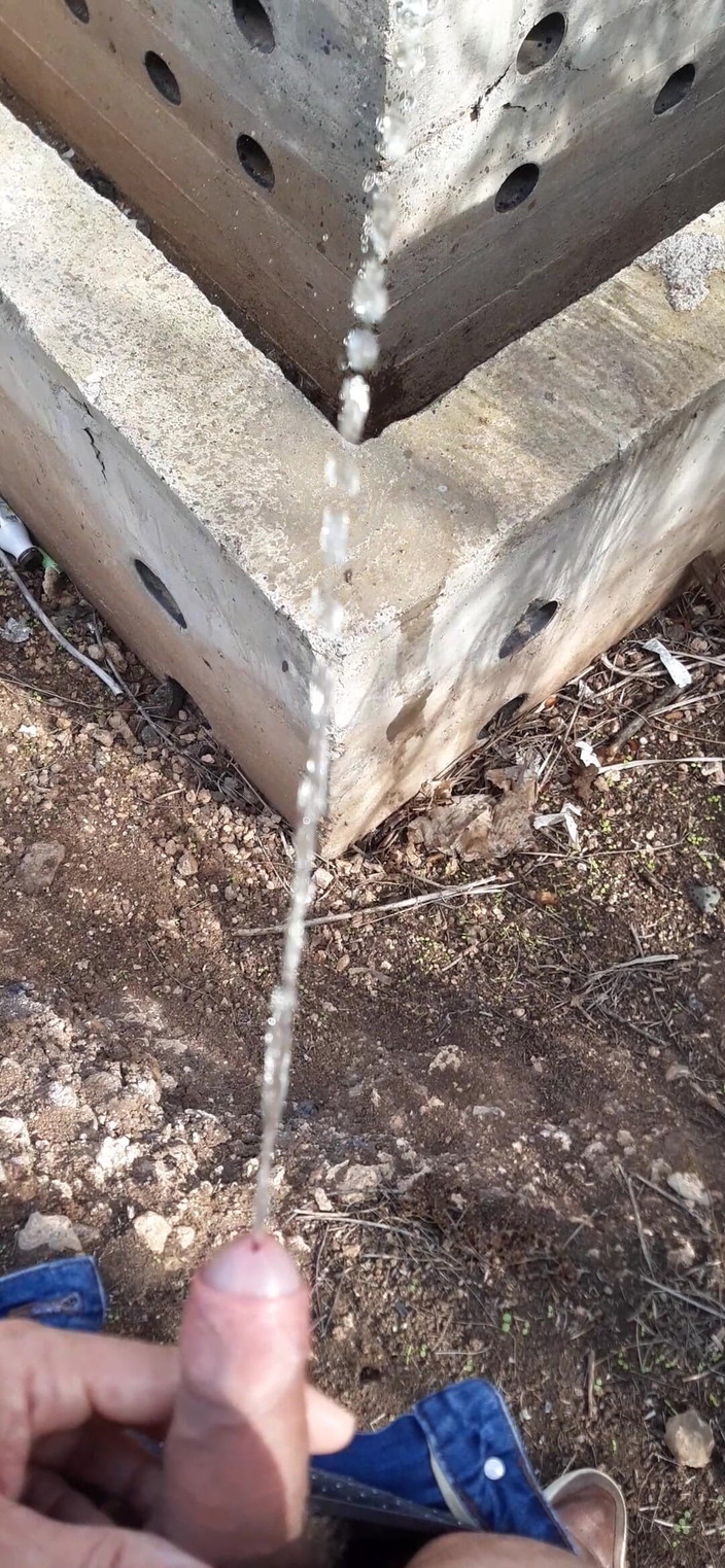 Orinadas_jmv54: Vysoká a velká moč