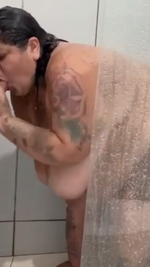 Mary Jhuana: BBW Shower Blowjob and Pee on Big Tits