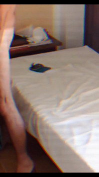 Les jeux de pose et de sexe de Selena devant la caméra 2