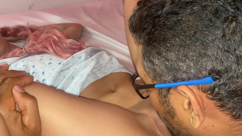 Erikadiamond: Comparto Habitacion Con Mi Suggar Dady, Mi Señor Me Follar...