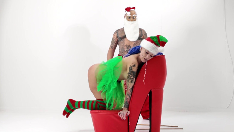 EdgesOfReality: Christmas Cane on Naught Elf Girl