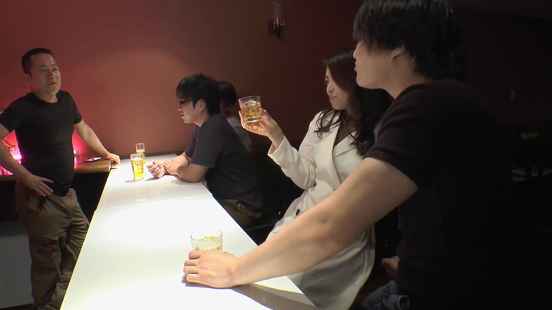 Caribbeancom: Горячая азиатская девушка просто обожает члены