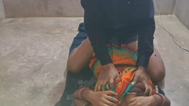 Hindi ljud klar moster med sexig indiskt byliv