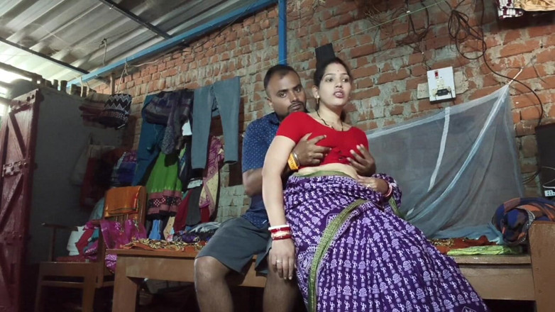 Sona bhabhi: หมู่บ้านเดซี ความลับของป้าเลี้ยง