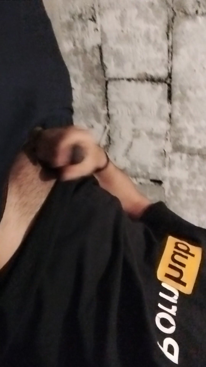 AlexAlejandro13: Stavo per riempirmi di sperma