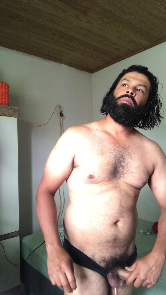 i7Bernard: Fetiș pentru slipuri de baie.