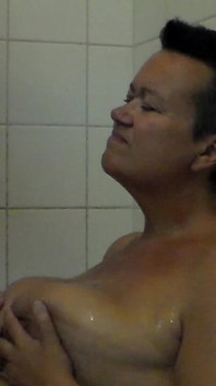 John Is Pissing on Jen in the Shower