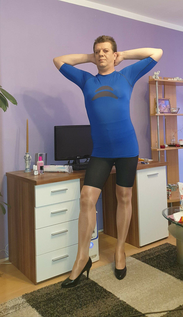 PetraNylon: 你好，又是我了..俄语聊天中的视频流