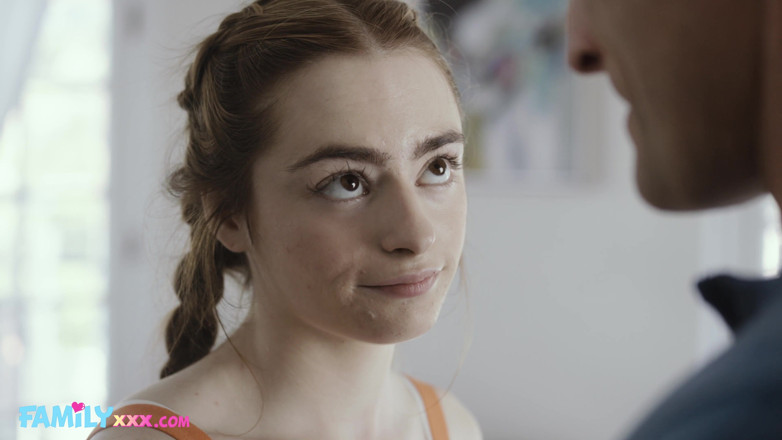 FamilyXXX: Tiny Stepdaughter Reese Robbins Shows Her Talents