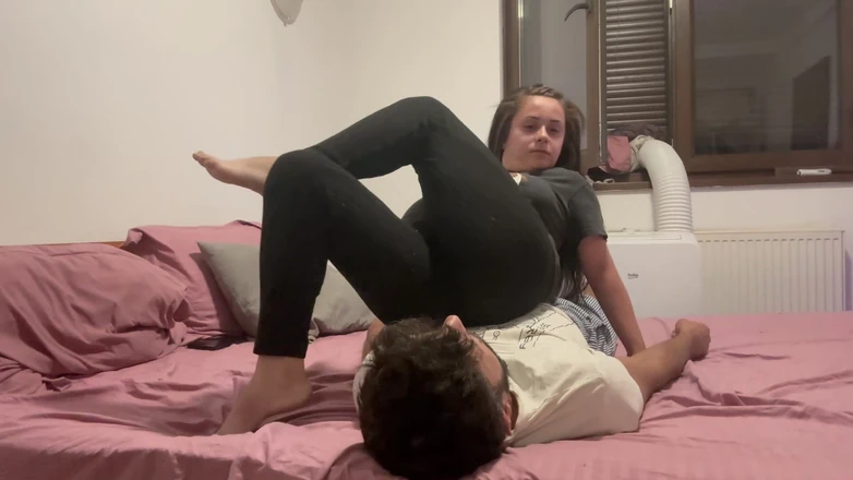 fartingclub01: Gezicht scheet in 3 verschillende posities